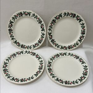 Formalities Baum Bros Holly Collection Festive Design 4 Salad Dessert Plates